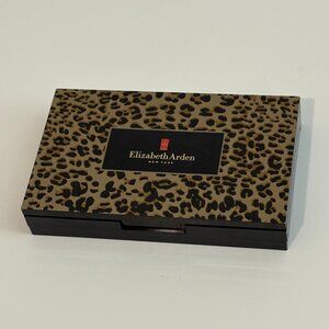 New Elizabeth Arden eye shadow palettes